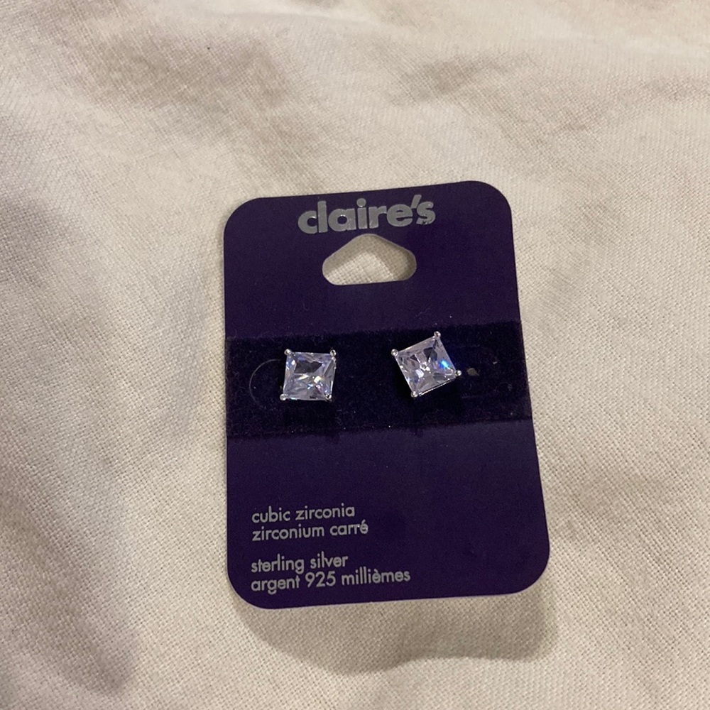 claire’s earrings